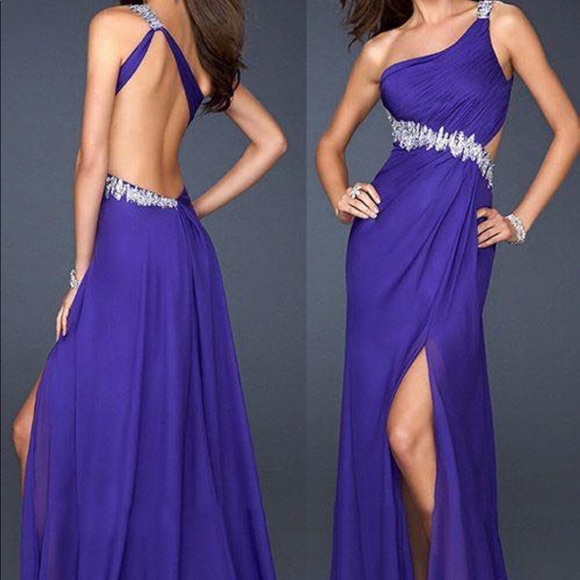 Floor length black gown - Picture 1 of 2